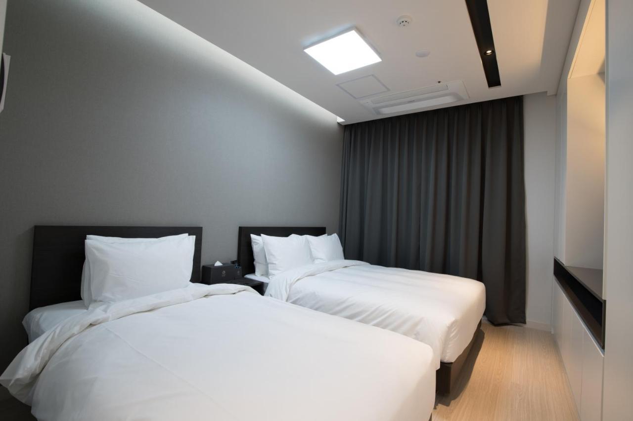 Sunrise Hotel Junior Suite Room11F Sea- View 束草市 外观 照片