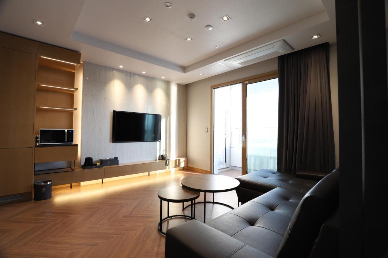 Sunrise Hotel Junior Suite Room11F Sea- View 束草市 外观 照片